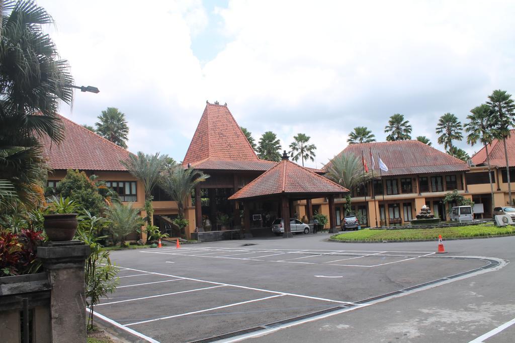 Laras Asri Resort & Spa Salatiga Dış mekan fotoğraf